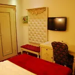 2 Kitarrat Boutique & 4*