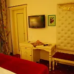 2 Kitarrat Boutique & Hotel Durres