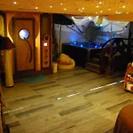 Hotel 2 Kitarrat Boutique & 4*