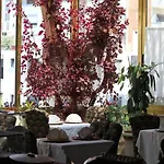 2 Kitarrat Boutique & 4*