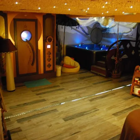 酒店 2 Kitarrat Boutique & 4*