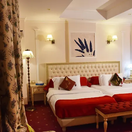 Otel 2 Kitarrat Boutique & Dıraç