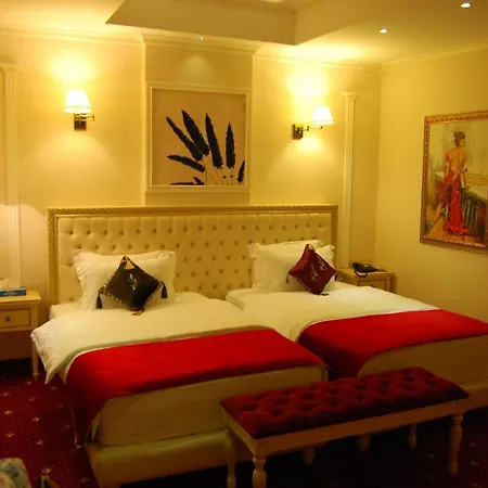 2 Kitarrat Boutique & Otel 4*