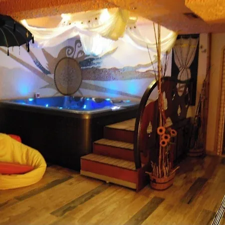 2 Kitarrat Boutique & Dıraç