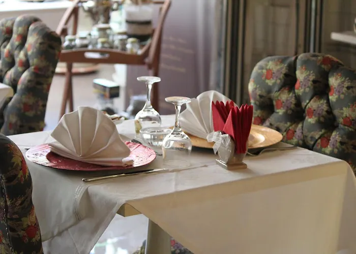 2 Kitarrat Boutique & 4*