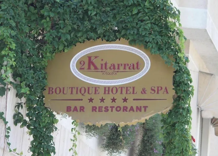 2 Kitarrat Boutique & 4* Durrës