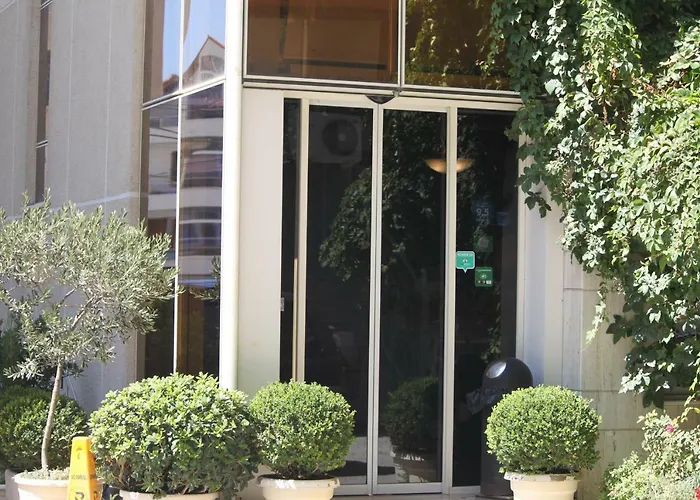 2 Kitarrat Boutique & 4*