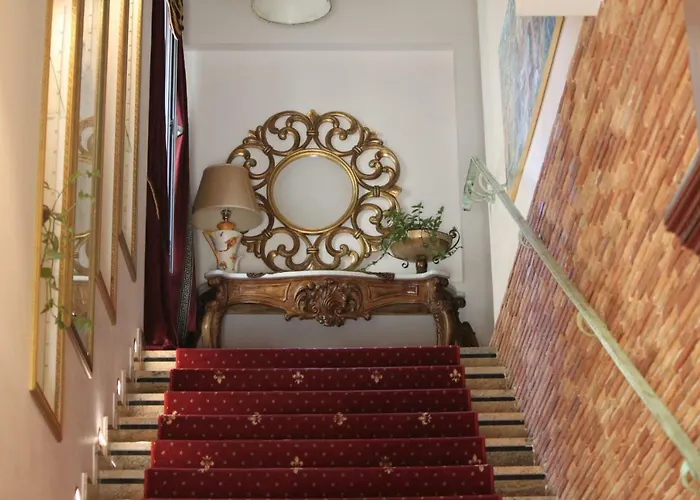 호텔 2 Kitarrat Boutique &