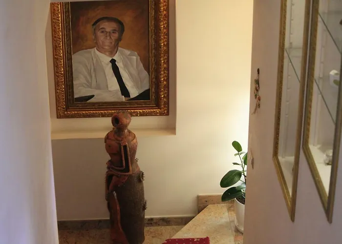 호텔 2 Kitarrat Boutique & 4*