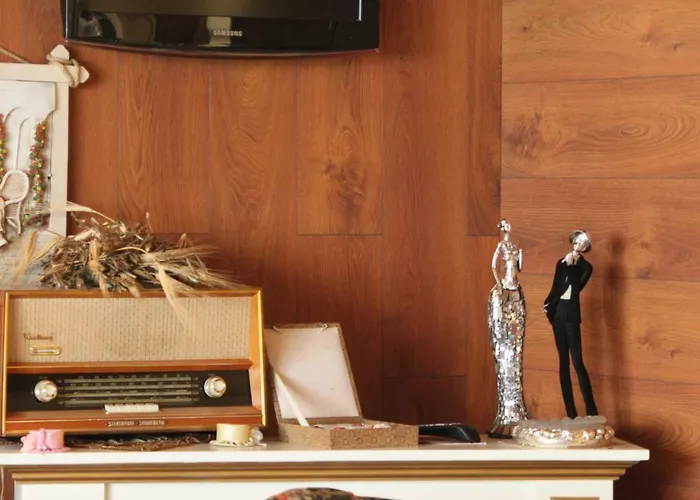 2 Kitarrat Boutique & 4* Durrës