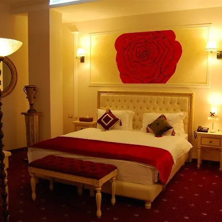 2 Kitarrat Boutique Hotel&spa 4*