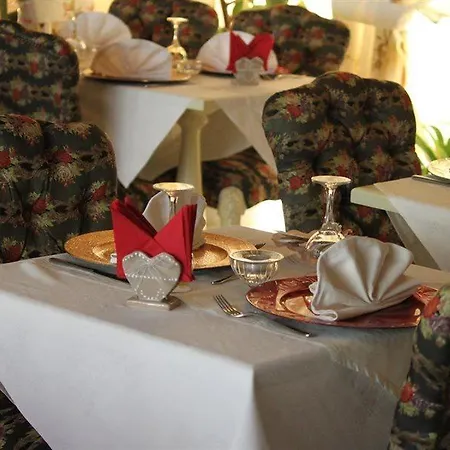 2 Kitarrat Boutique & فندق