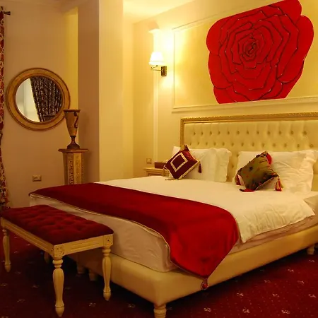 2 Kitarrat Boutique & دراس