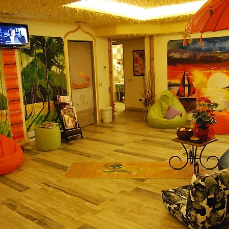 2 Kitarrat Boutique & فندق