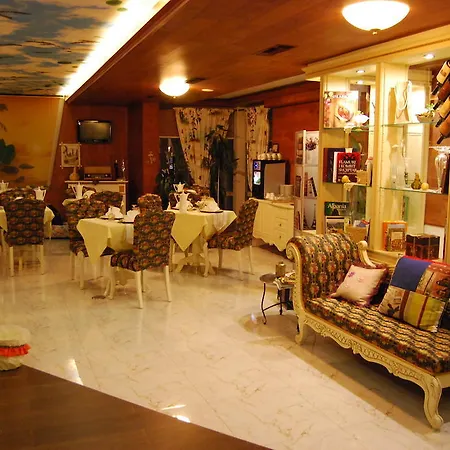 2 Kitarrat Boutique Hotel&spa 4*
