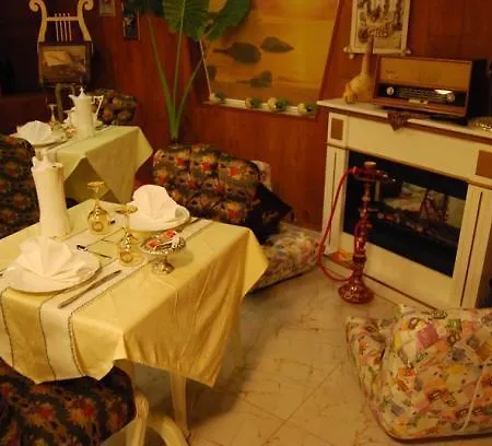 2 Kitarrat Boutique & دراس