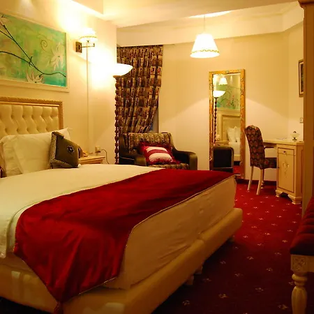 فندق 2 Kitarrat Boutique & 4*