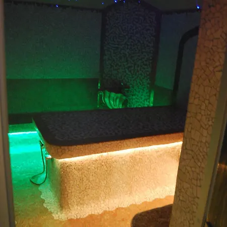 Hotel 2 Kitarrat Boutique & 4*
