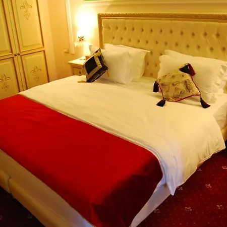2 Kitarrat Boutique Hotel&spa 4*