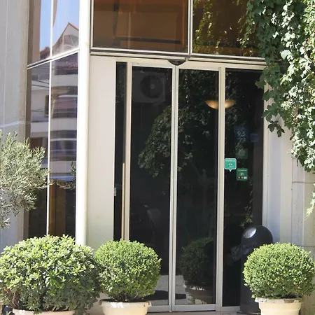 2 Kitarrat Boutique & 4*