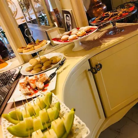 فندق 2 Kitarrat Boutique & 4*