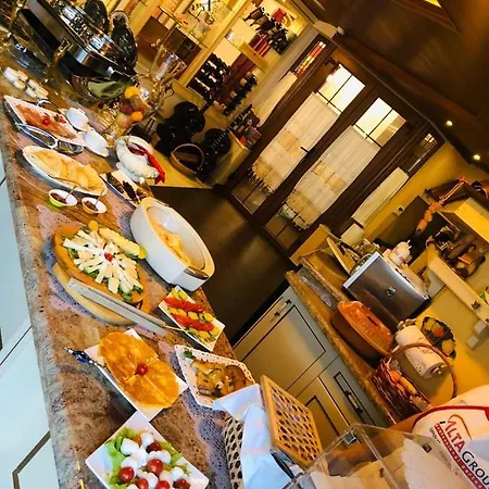 2 Kitarrat Boutique & فندق دراس