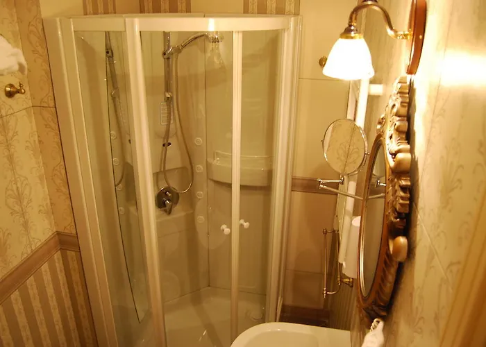 2 Kitarrat Boutique & 4* Дуррес