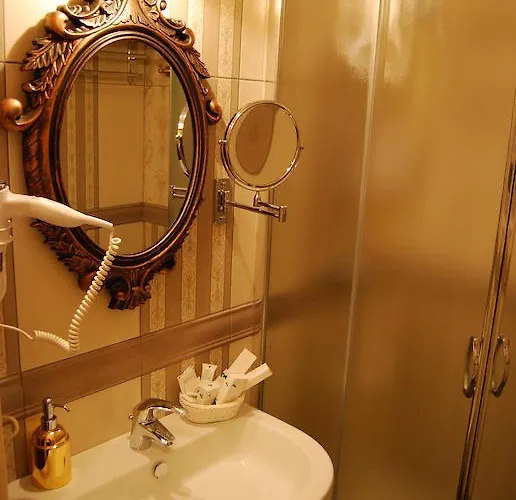 Отель 2 Kitarrat Boutique &