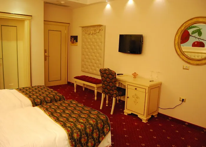 2 Kitarrat Boutique & 4*