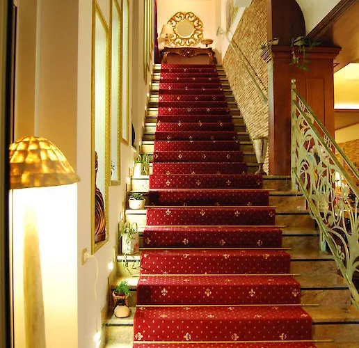 Отель 2 Kitarrat Boutique & Дуррес