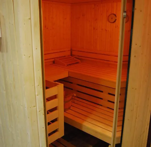 2 Kitarrat Boutique & 4*