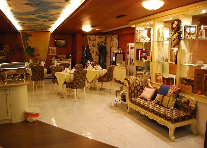 2 Kitarrat Boutique & 4*