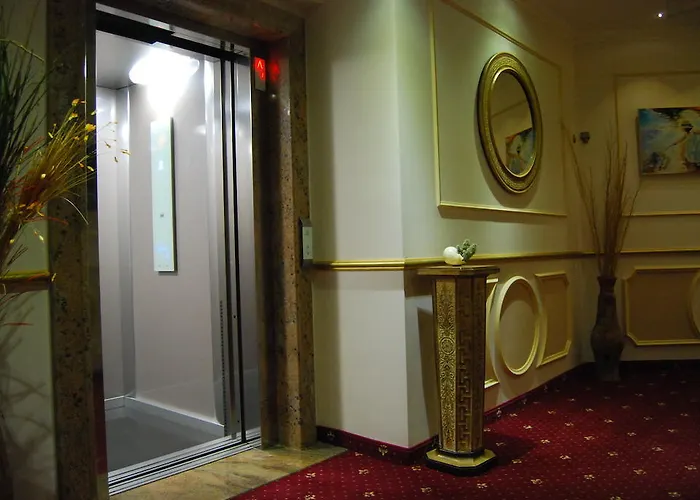 Отель 2 Kitarrat Boutique &