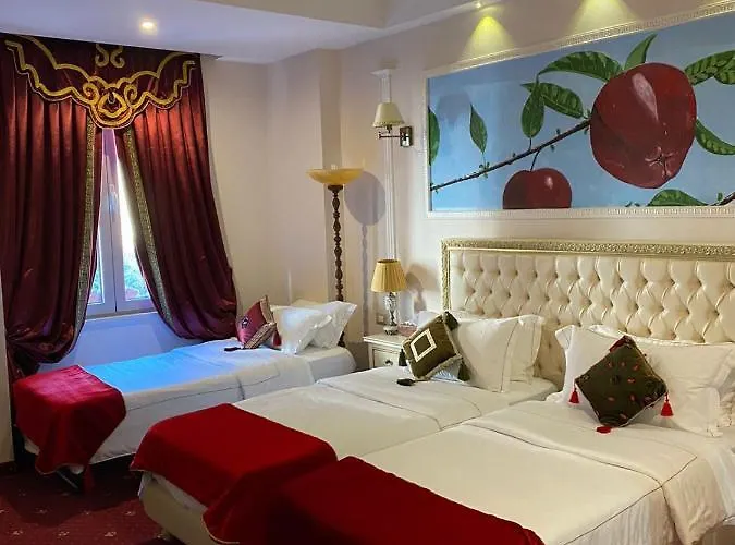 2 Kitarrat Boutique & Дуррес