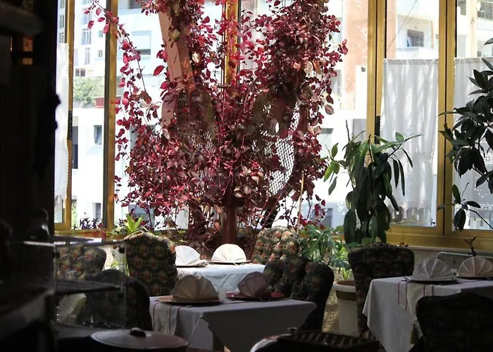 2 Kitarrat Boutique & 4*