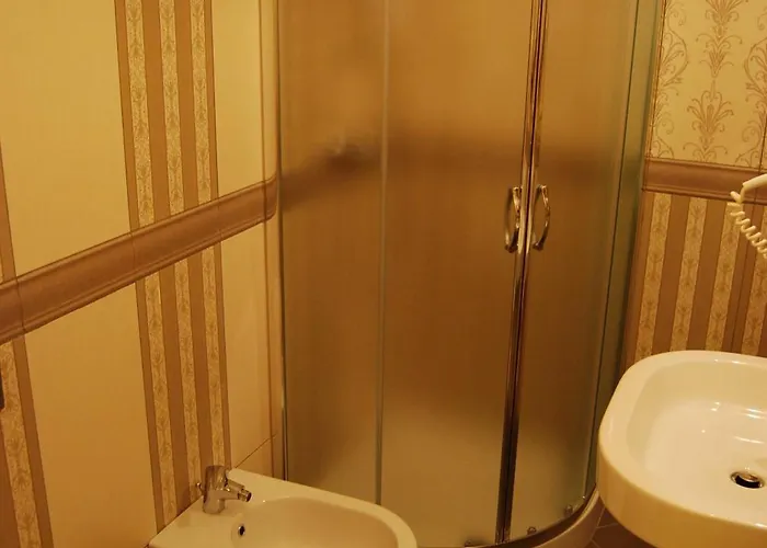 2 Kitarrat Boutique & Отель 4*