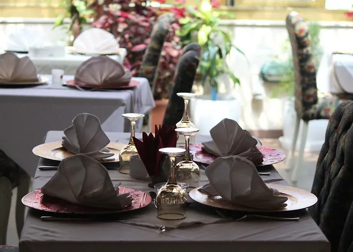 2 Kitarrat Boutique & 4*